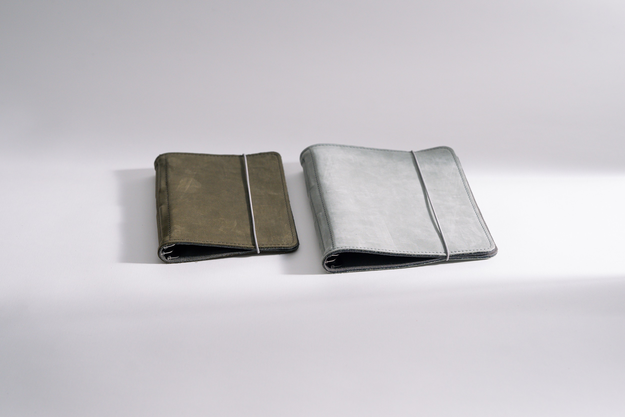 Roterfaden Taschenbegleiter SO_20 Organizer - Lightly sanded leather, chrome-free, and certified with BLAUER ENGEL